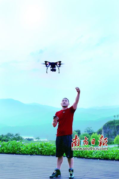 在亿航创始人的眼里，移动互联网+的属性使无人机不仅是硬件产品，还是一个开放平台。未来无人机有无限想象的空间。资料图片