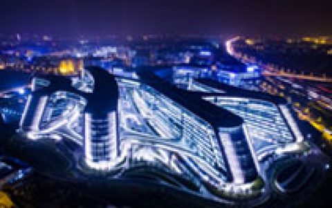 航拍上海虹桥地标性建筑凌空SOHO-航拍网