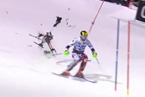 [视频]高山滑雪世界杯现意外：摄像无人机突坠运动员身后-航拍网