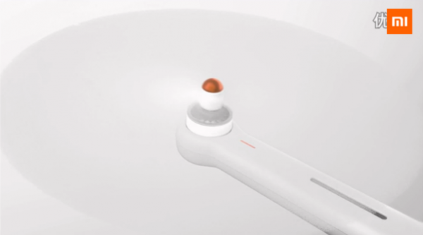 [视频]无人机航拍虎鲨群抢食座头鲸画面-航拍网