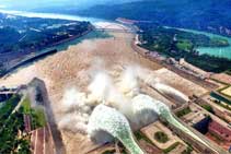 航拍小浪底:“黄河之水天上来”-航拍网