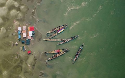 航拍:海南保亭嬉水节万人戏水度“七夕”-航拍网