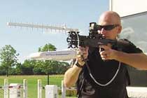 从电磁波到金雕 各国对付无人机“黑飞”有奇招-航拍网