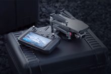 大疆发布新款Mavic 2无人机遥控器:自带屏幕 售价650美元-航拍网