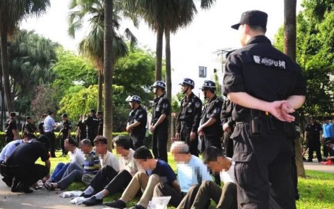 警察无人机追查流动赌·博点，违法者一网成擒-航拍网