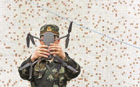 深圳查获“无人机高空飞线”走私案-航拍网