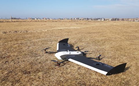 FlyTech通过VTOL升级模块使固定翼无人机具有垂直起降功能-航拍网