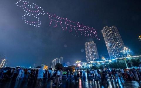 重庆最大规模无人机表演来袭!200余架无人机连续3晚点亮重庆夜空-航拍网