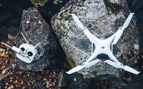 传 DJI Phantom 4 Pro V2.0 本年秋天重临,Skydio 将同期推出新机?-航拍网