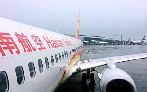 视频:海口飞广州波音飞机起飞前突冒烟!乘客称客舱油烟味浓,换机再飞-航拍网