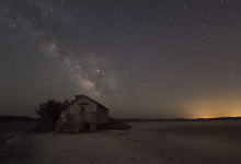 如何将星空摄影中 P上一个你爱的前景?-航拍网