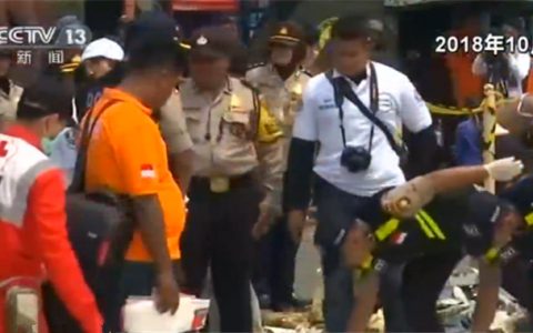 波音客机5个月内接连发生两起坠机事故 造成346人死亡-航拍网