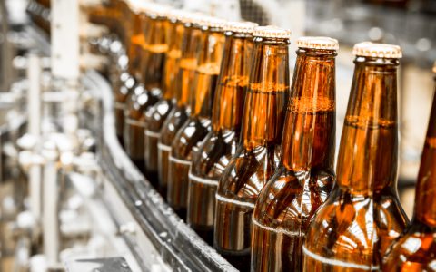 全球首批无人机酿制的啤酒即将上架-航拍网