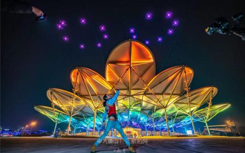 唐山无人机编队表演飞行 人机共舞迎新春佳节-航拍网