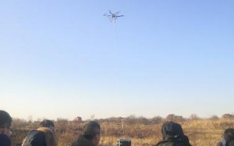 中国移动和华为完成全球首个无人机5G高空基站应急通信测试-航拍网