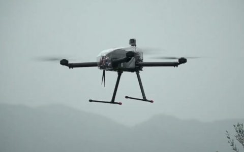 狂风骤雨下 Quaternium测试其混合动力无人机-航拍网