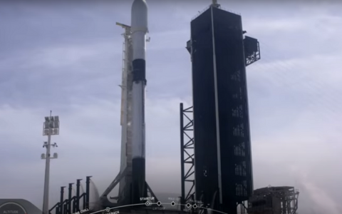 SpaceX成功发射了最新一批60颗互联网辐射卫星进入轨道-航拍网