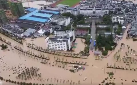 最新现场:歙县灾情航拍-航拍网