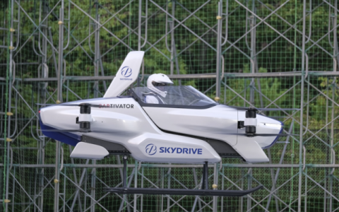 日本SkyDrive公司单座电动垂直起降飞行器进行公开演示-航拍网