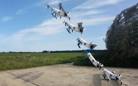 荷兰海警完成新型垂直起降无人机试飞 采用氢燃料电池能源-航拍网