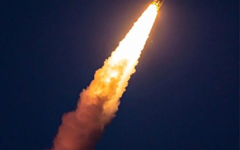 美国国家侦察局发射了一颗神秘的电子情报卫星“NROL-101”-航拍网