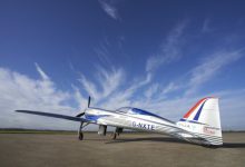 罗罗全电动飞机“创新精神 ”号完成首次跑道滑行测试-航拍网