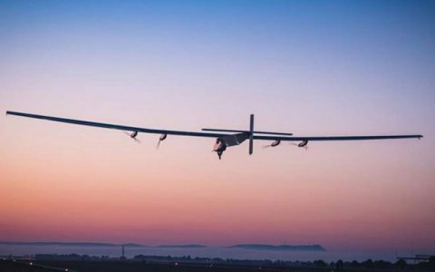 美国海军斥资500万美元开发太阳能无人机 可持续留空三个月-航拍网