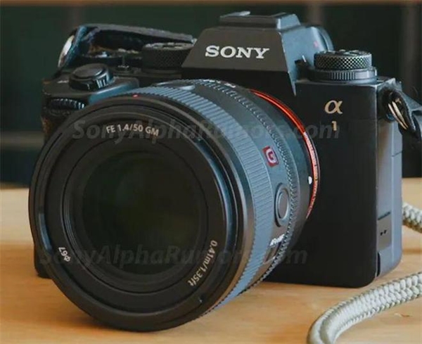 索尼FE 50mm F1.4 GM镜头首批谍照流出：传本月发 1.3万元